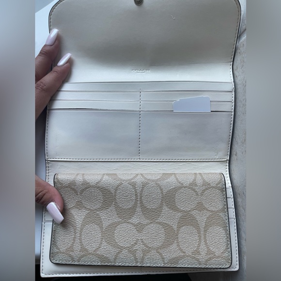 *REDUCED***Coach Signature Tri-Fold Long Leather Wallet with checkbook insert - Picture 5 of 14